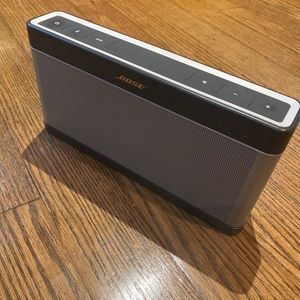 Bose SoundLink III Bluetooth Portable Speaker - Gray